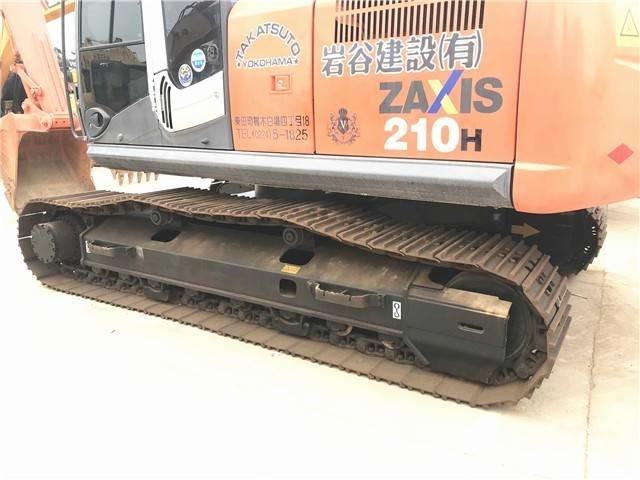 Hitachi zx210 Εκσκαφείς με ερπύστριες