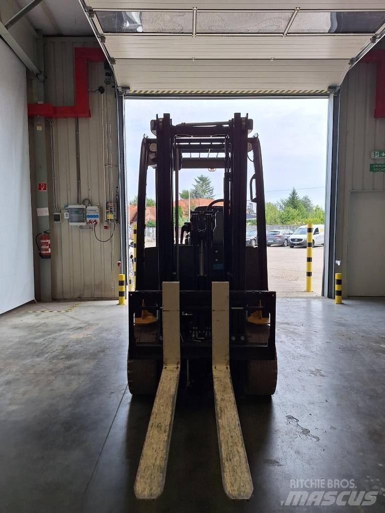 Yale ERP 30 VL Ηλεκτρικά περονοφόρα ανυψωτικά κλαρκ