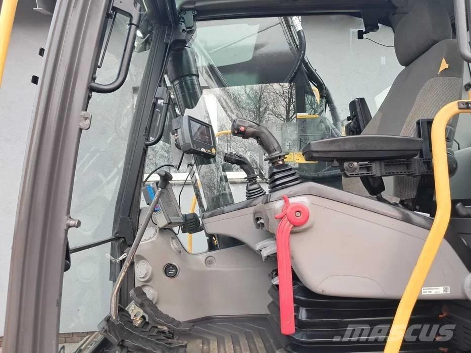 Volvo EC 220 DL Εκσκαφείς με ερπύστριες