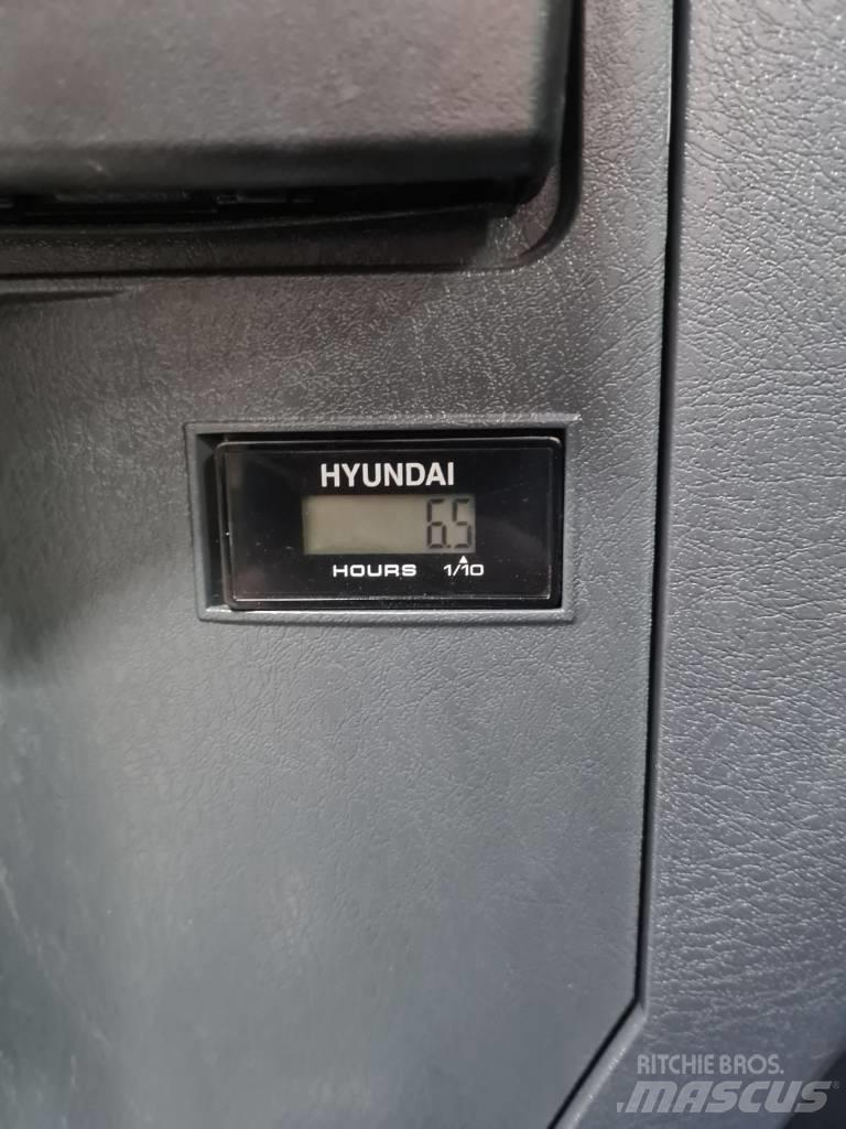 Hyundai R60CR-9A Εκσκαφάκι (διαβολάκι) < 7t