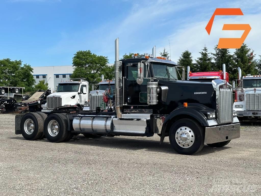 Kenworth W 900 Τράκτορες