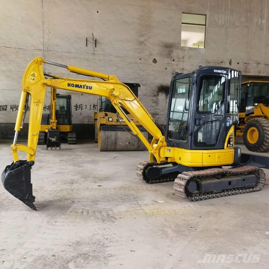 Komatsu PC30 Εκσκαφείς με ερπύστριες