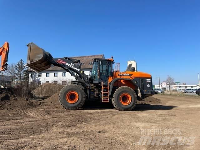 Doosan DL420 Φορτωτές με λάστιχα (Τροχοφόροι)