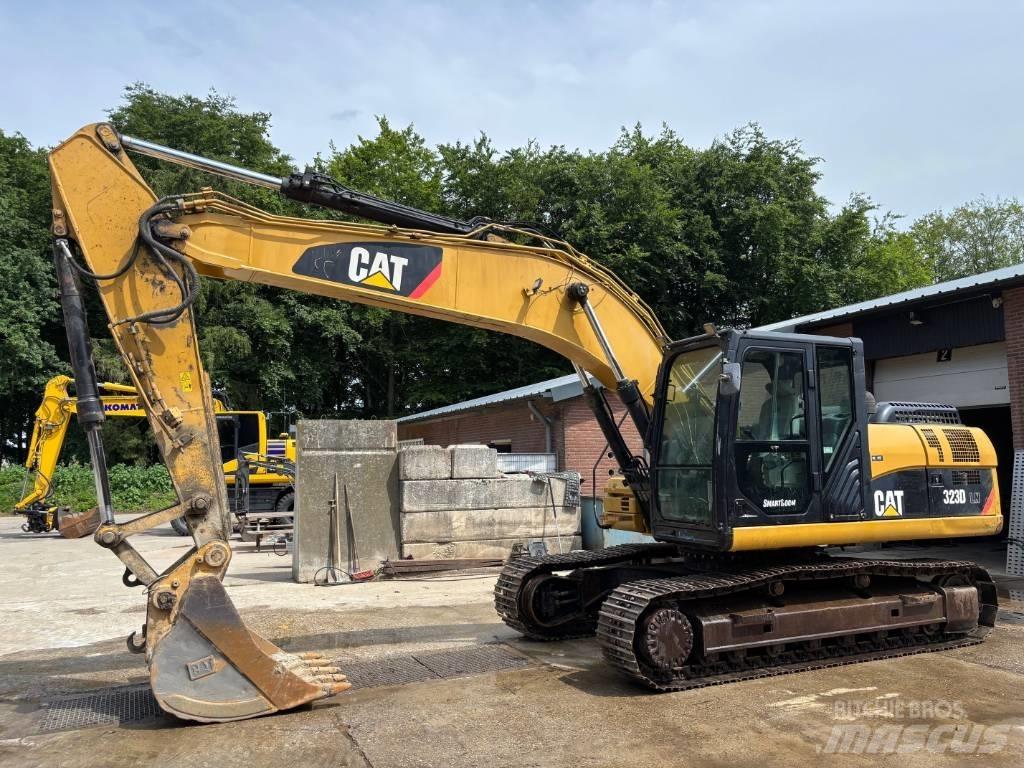 CAT 323 D LN Εκσκαφείς με ερπύστριες