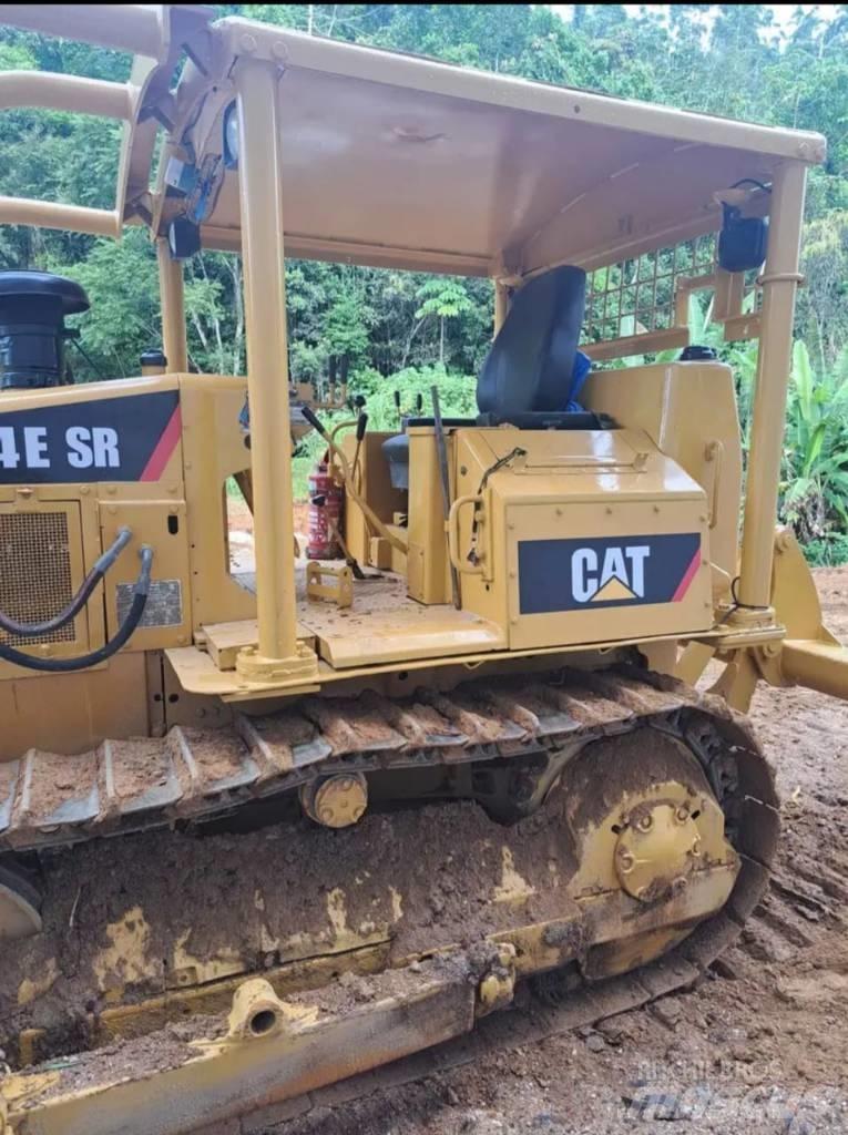 CAT D4SR Τρακτέρ μικρών διαστάσεων