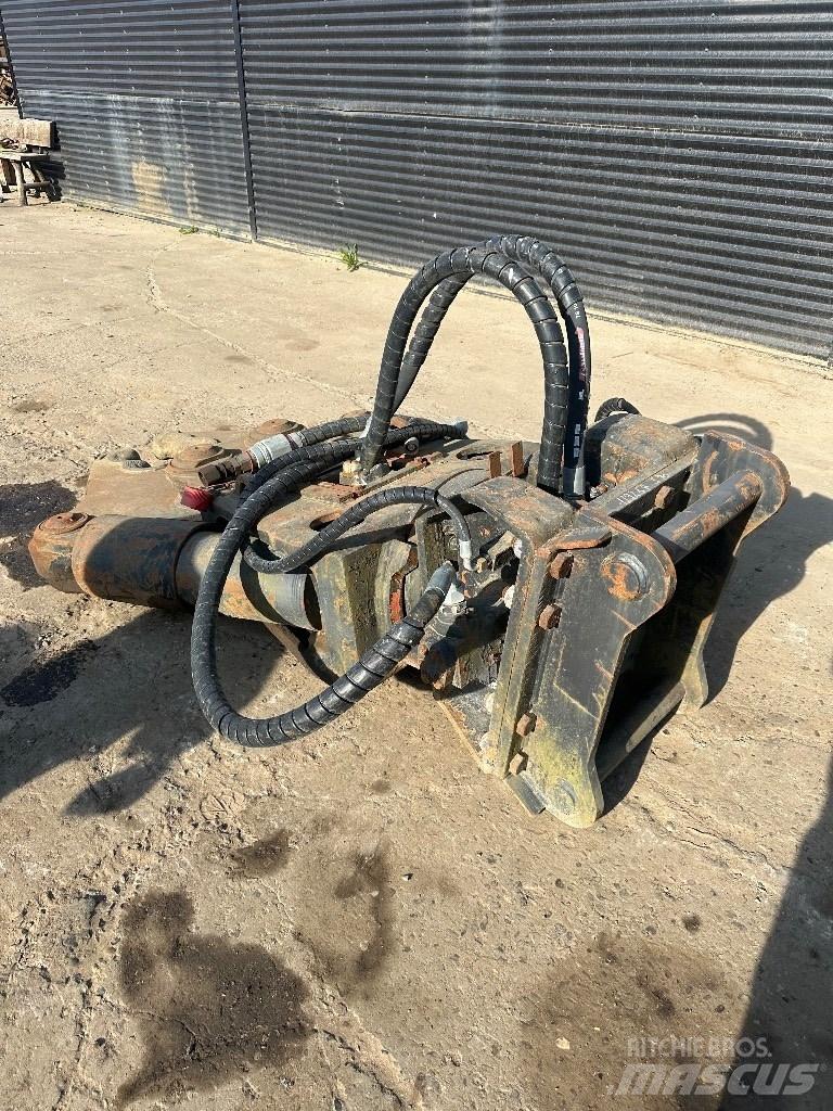 VTN Betonsaks Εκσκαφείς με ερπύστριες