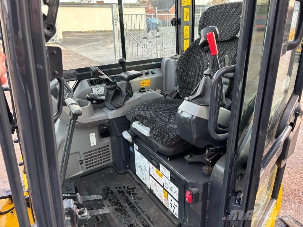 Komatsu PC55 MR-5 Εκσκαφάκι (διαβολάκι) < 7t