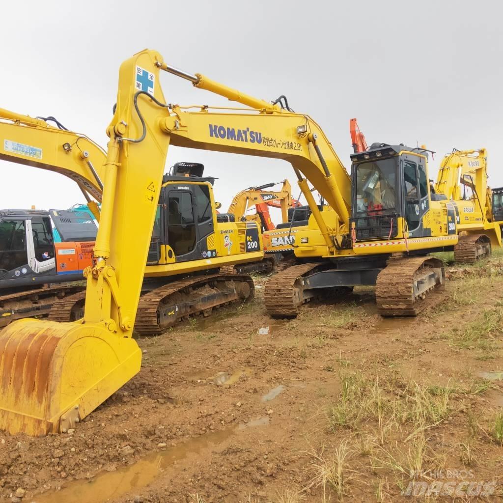 Komatsu PC200-8 Εκσκαφείς με ερπύστριες