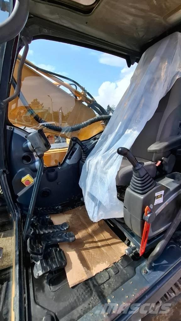 Hyundai R320NLC-9 Εκσκαφείς με ερπύστριες