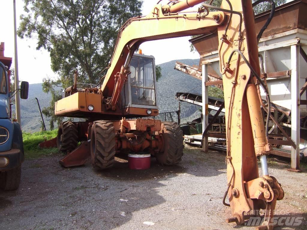 Poclain 1000 LT Εκσκαφείς Φορτωτές τύπου JCB