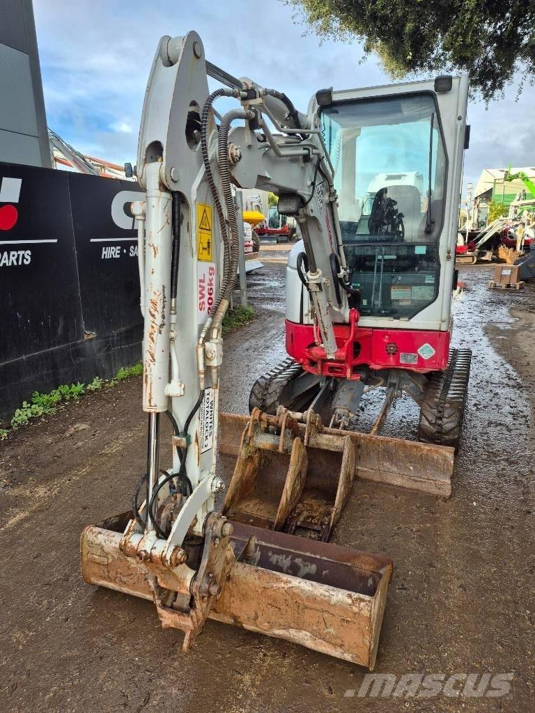 Takeuchi TB 325 R Εκσκαφάκι (διαβολάκι) < 7t