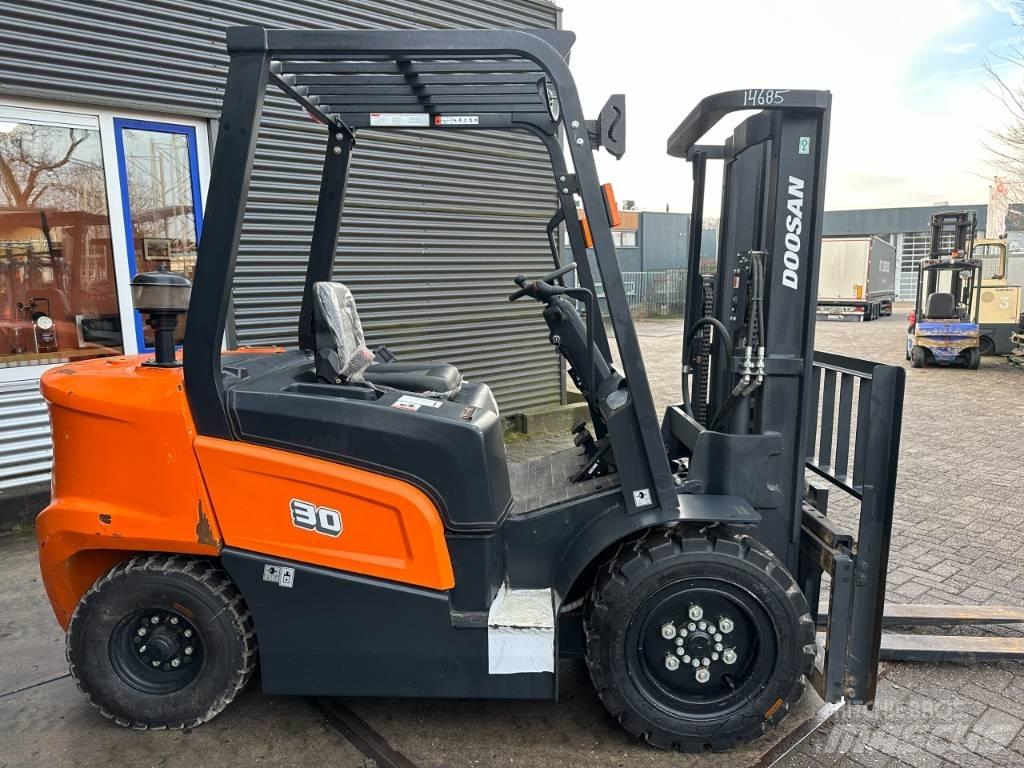 Doosan D30NX Πετρελαιοκίνητα Κλαρκ
