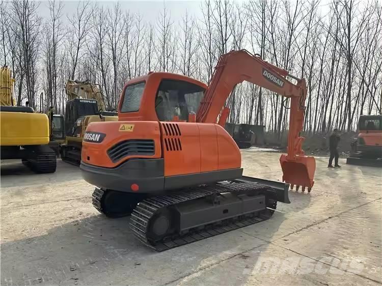 Doosan DX75 Εκσκαφείς με ερπύστριες