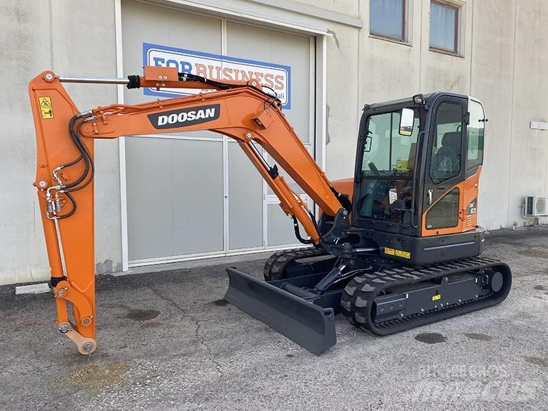 Doosan DX 63-3 Εκσκαφάκι (διαβολάκι) < 7t