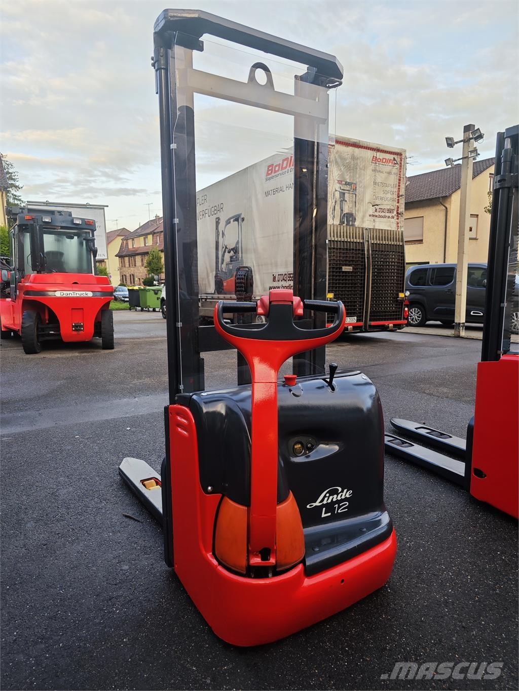 Linde L 12 Ηλεκτρικά παλετοφόρα με ιστό