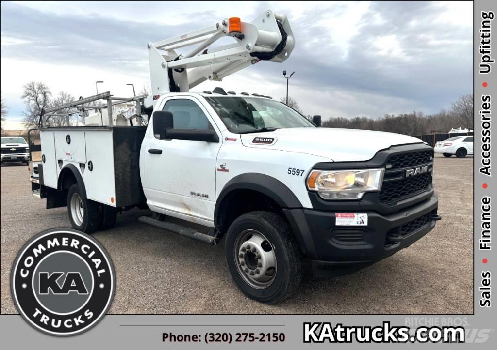 RAM 5500 TRADESMAN Εναέριες πλατφόρμες τοποθετημένες σε φορτηγό