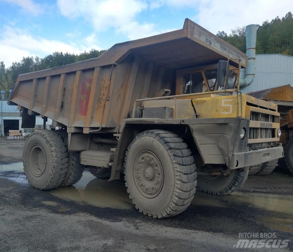 Belaz 7523 Άκαμπτα Dumper με ανατρεπόμενο κάδο