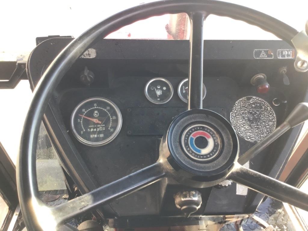 International 684 Τρακτέρ