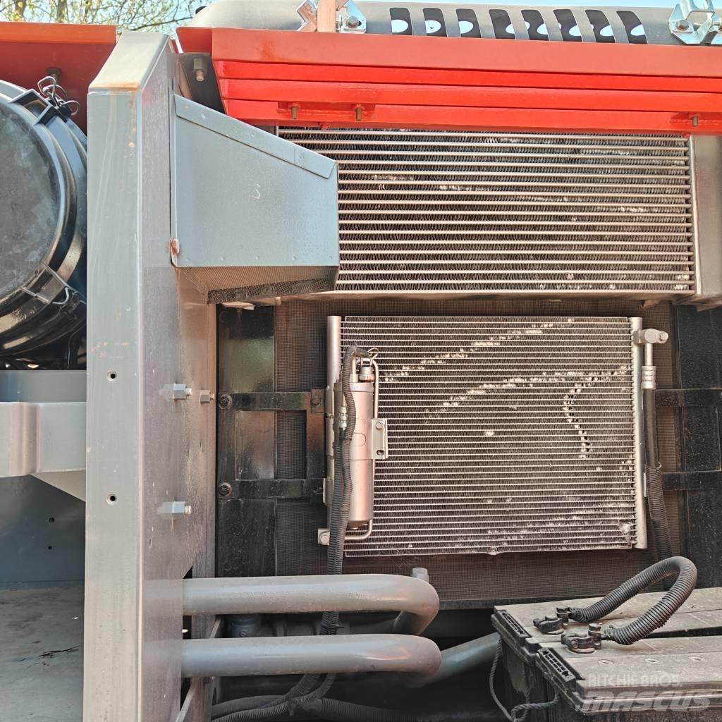 Hitachi ZX200 Εκσκαφείς με ερπύστριες