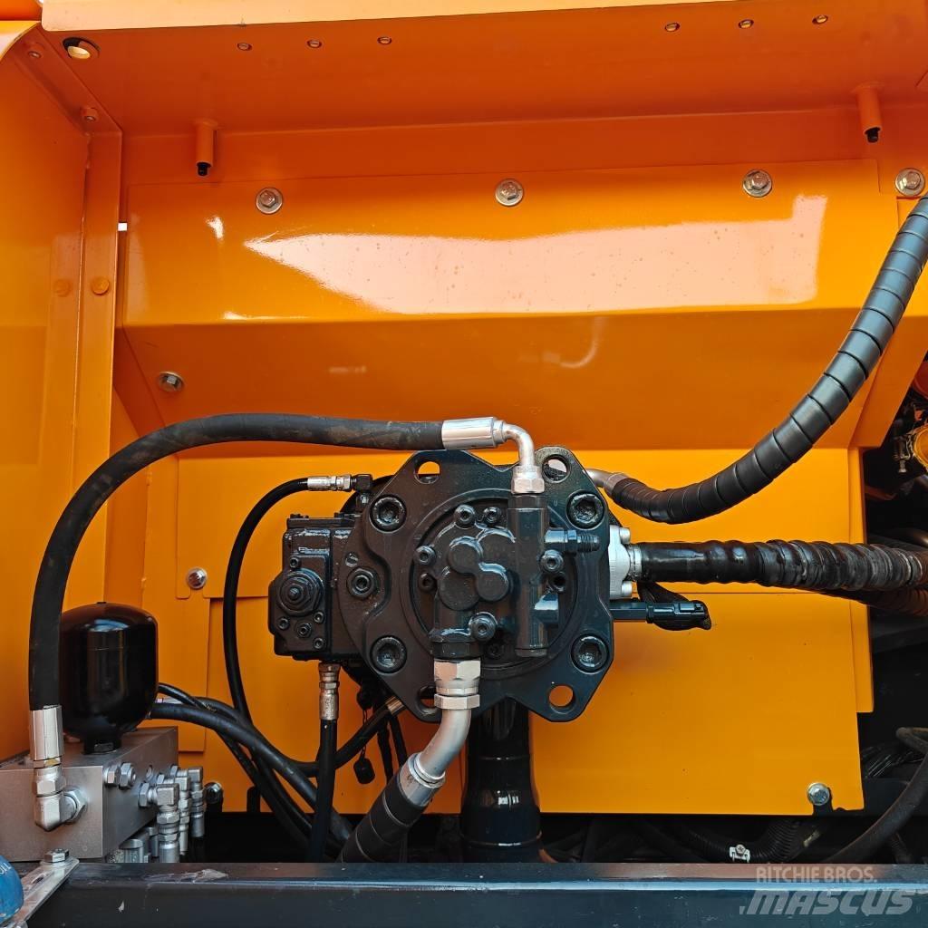 Hyundai 305-9T Εκσκαφείς με ερπύστριες