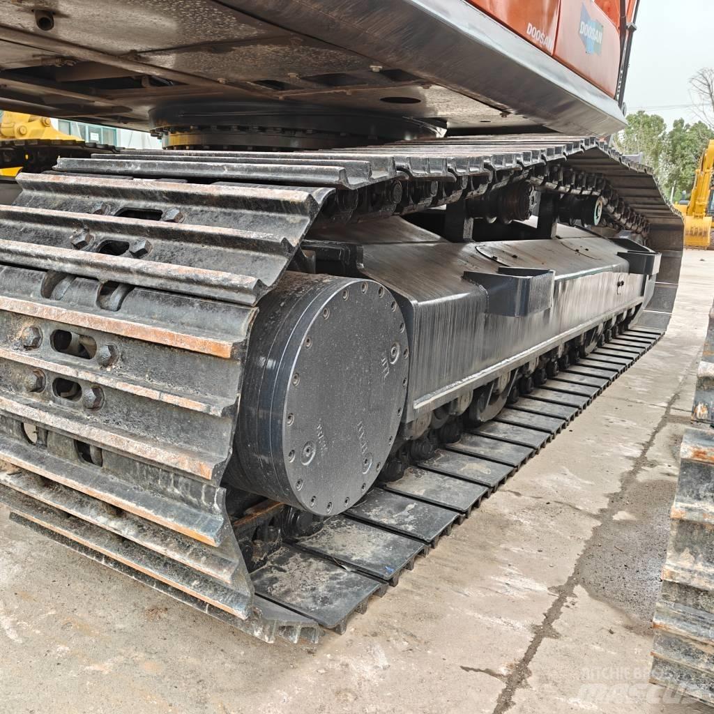 Doosan 225-9C Εκσκαφείς με ερπύστριες