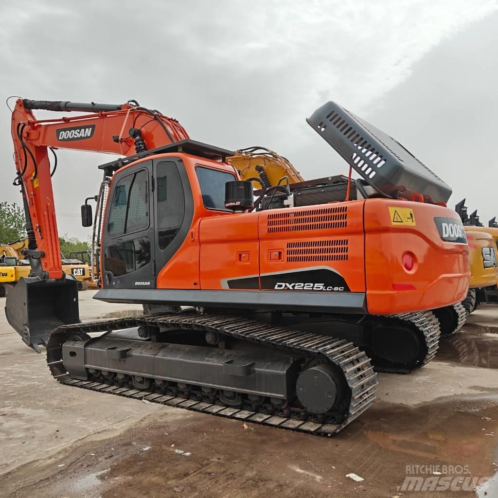 Doosan 225-9C Εκσκαφείς με ερπύστριες