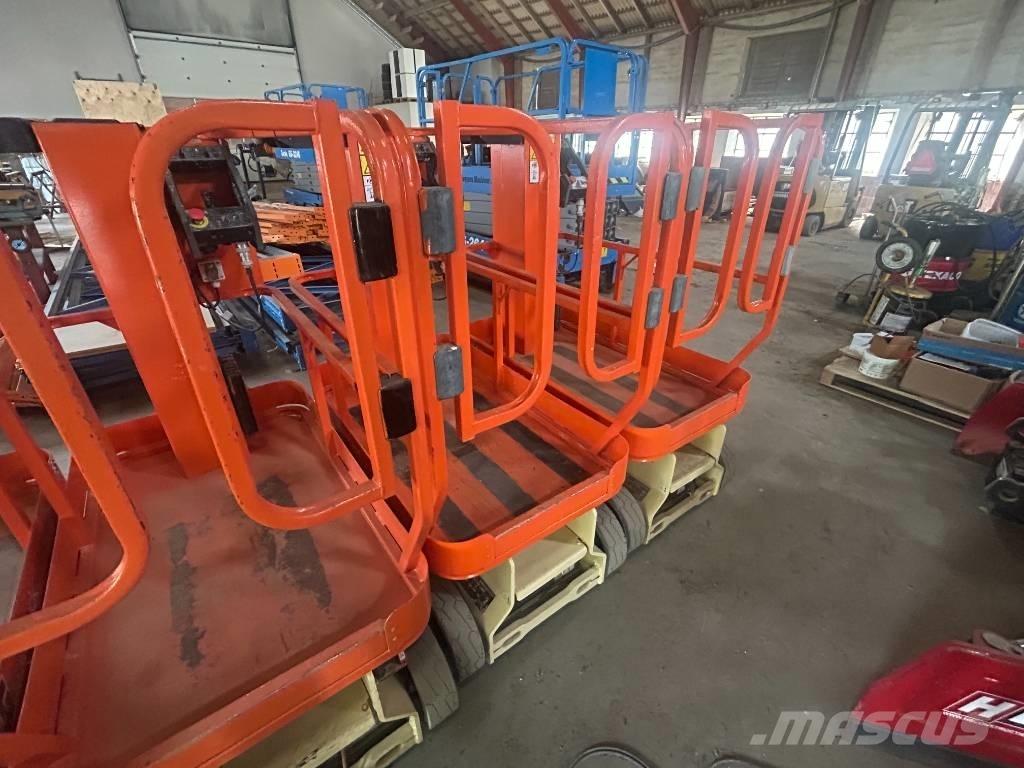 JLG 1230 ES Ανυψωτήρες με κατακόρυφους πυλώνες