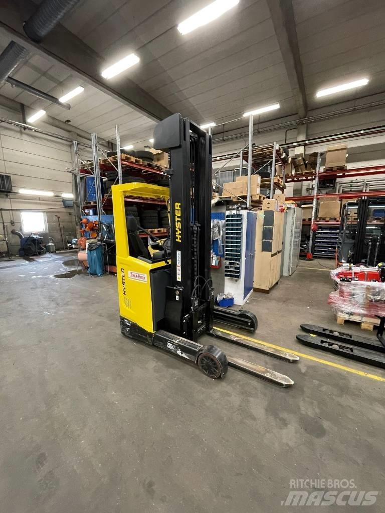 Hyster R1.4 Ανυψωτικά στενών δρόμων