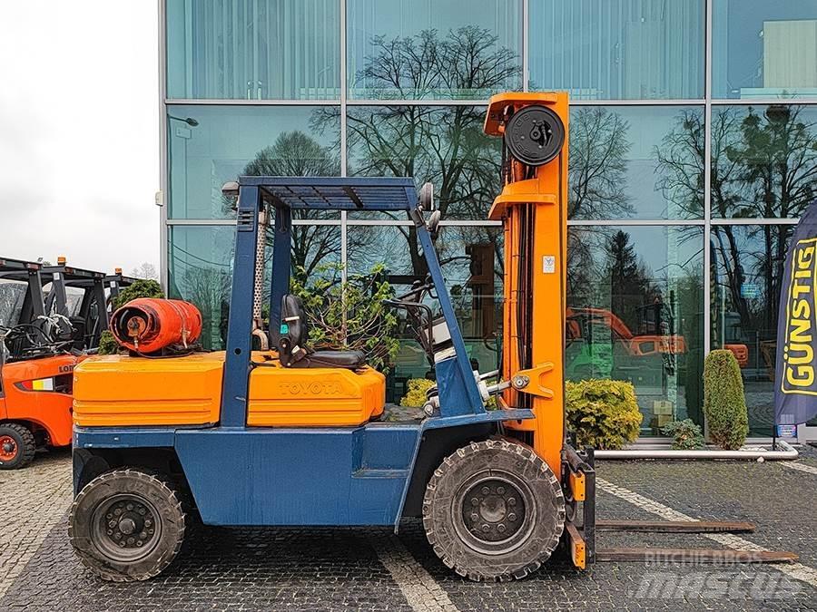 Toyota 02-5FG40 Περονοφόρα ανυψωτικά κλαρκ με φυσικό αέριο LPG