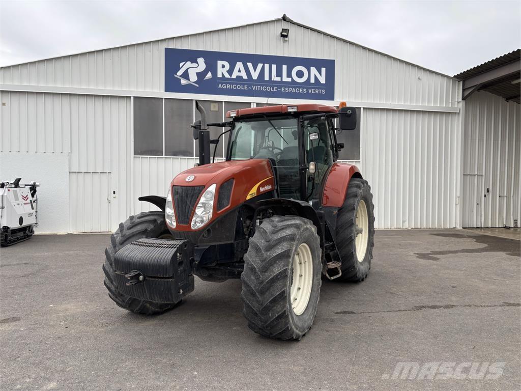 New Holland T7030 Τρακτέρ
