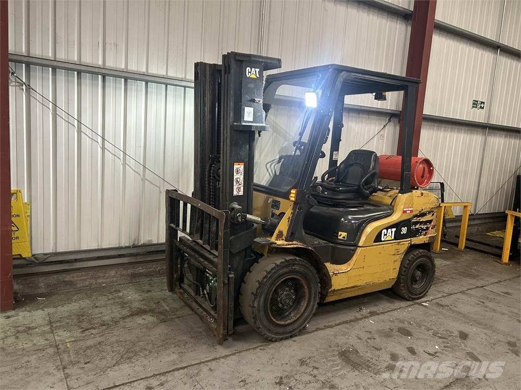CAT GP30NT Περονοφόρα ανυψωτικά κλαρκ με φυσικό αέριο LPG