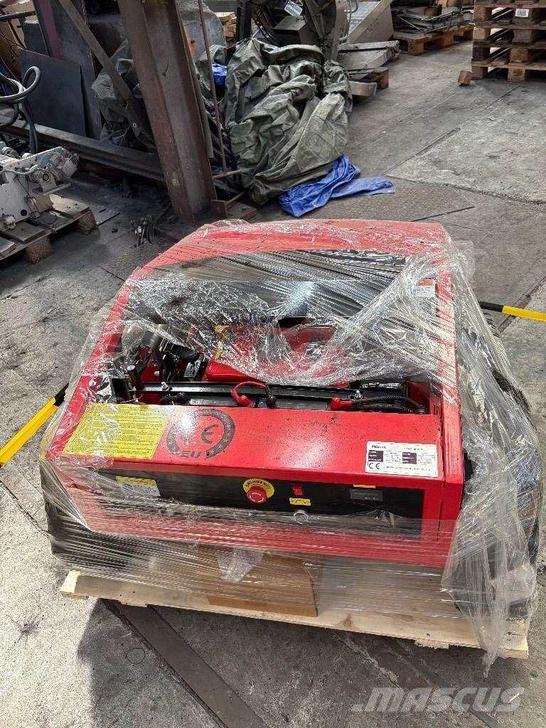 Nicolas HB800 Χορτοκοπτικά επιβίβασης και έλξης