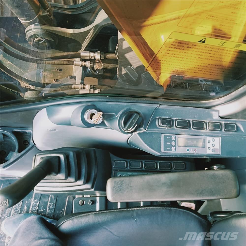 Kobelco SK200-8 Εκσκαφείς με ερπύστριες
