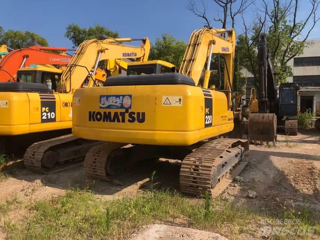 Komatsu PC220-7 Εκσκαφείς με ερπύστριες