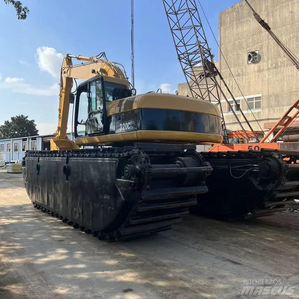 CAT 320 C Αμφίβιοι εκσκαφείς