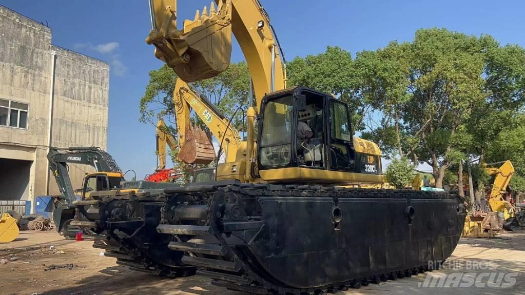 CAT 320 C Αμφίβιοι εκσκαφείς