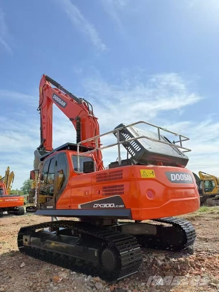Doosan DX300LC-9C Εκσκαφείς με ερπύστριες