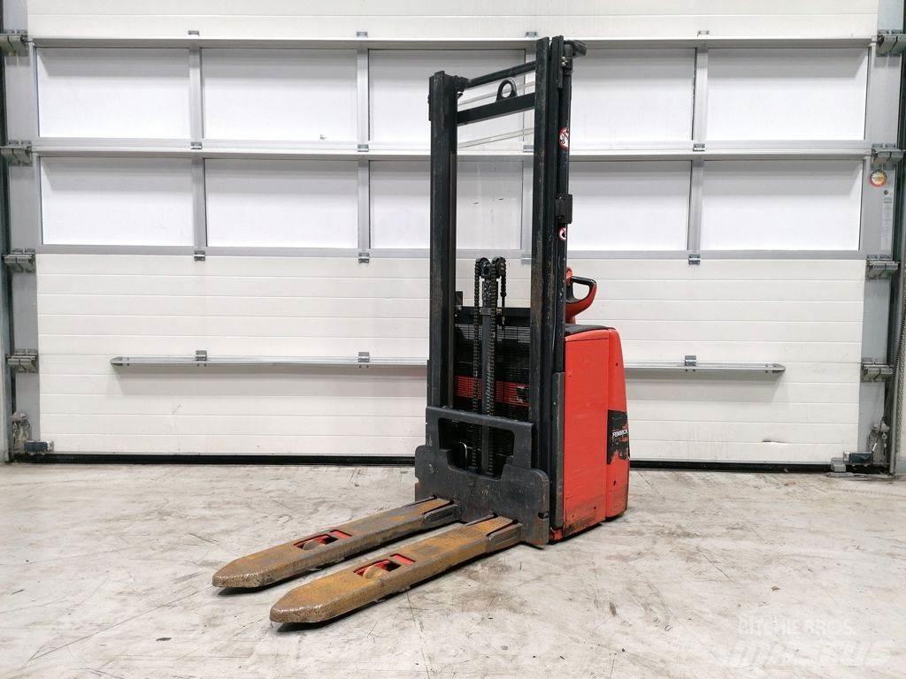 Linde L14 Παλετοφόρα πεζού χειριστή με ιστό