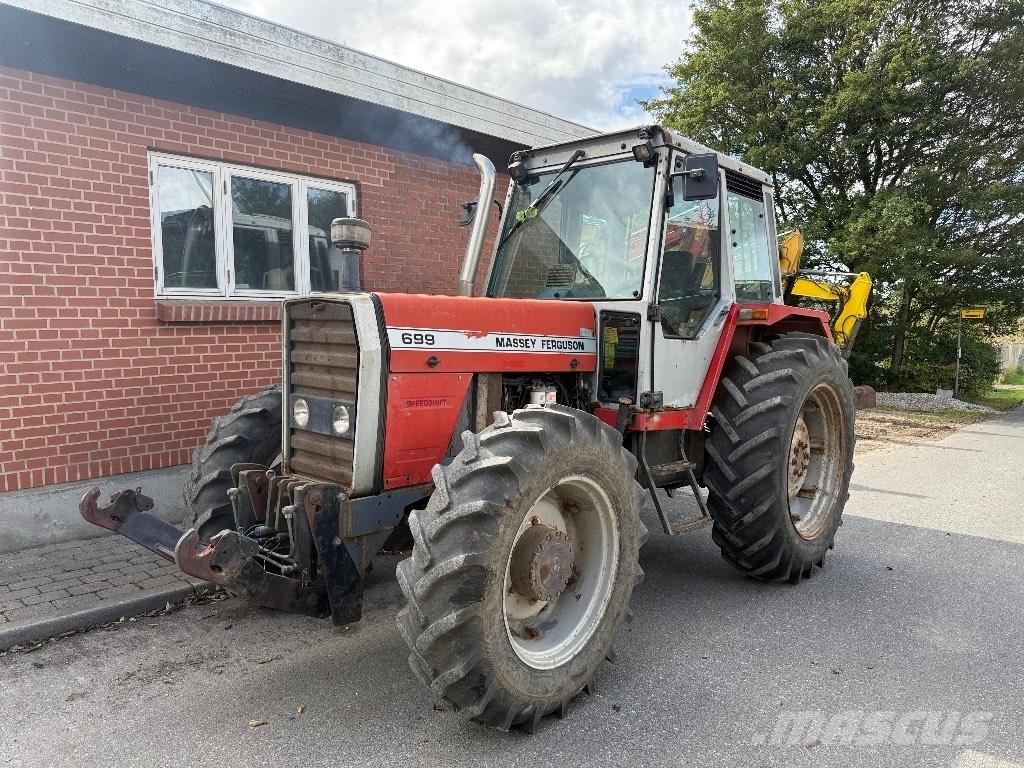 Massey Ferguson 699 Τρακτέρ
