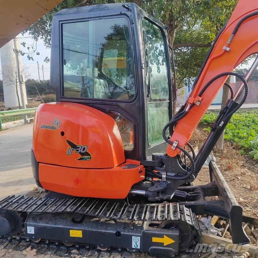 Kubota U 30 Εκσκαφάκι (διαβολάκι) < 7t