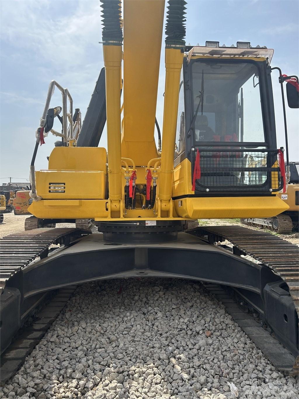 Komatsu PC 240 Εκσκαφείς με ερπύστριες