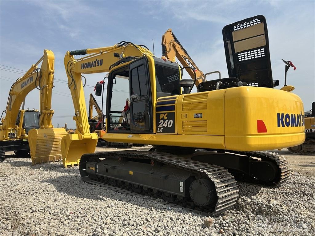 Komatsu PC 240 Εκσκαφείς με ερπύστριες