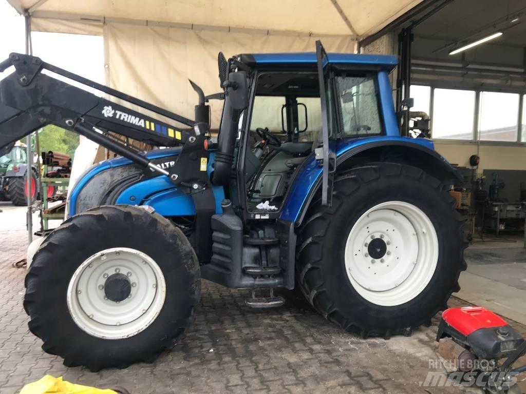 Valtra N 142 Τρακτέρ