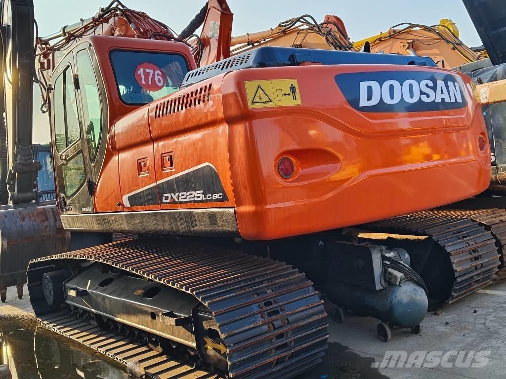 Doosan DX 225 LC-9C Εκσκαφείς με ερπύστριες