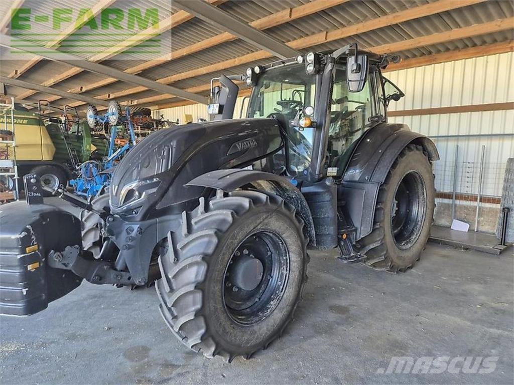 Valtra t235a Τρακτέρ