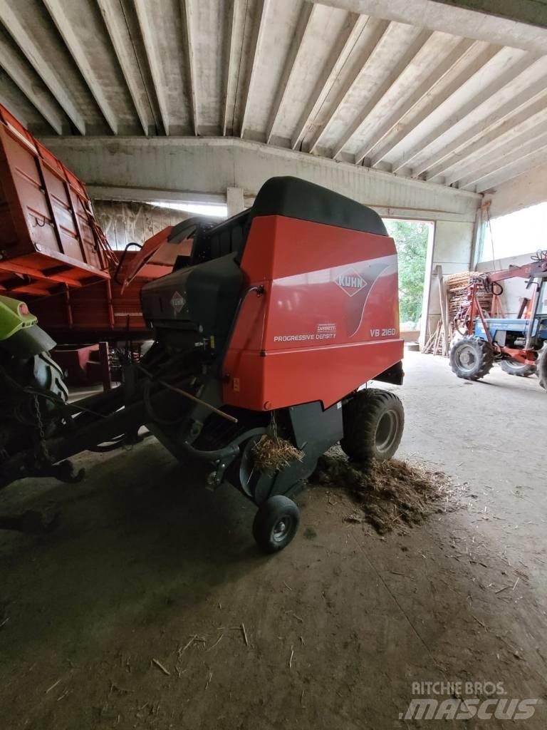 Kuhn VB 2160 Πρέσες κυλινδρικών δεμάτων