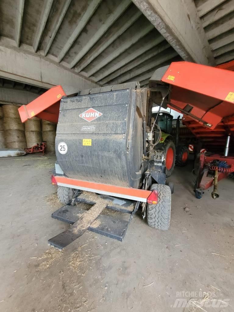Kuhn VB 2160 Πρέσες κυλινδρικών δεμάτων