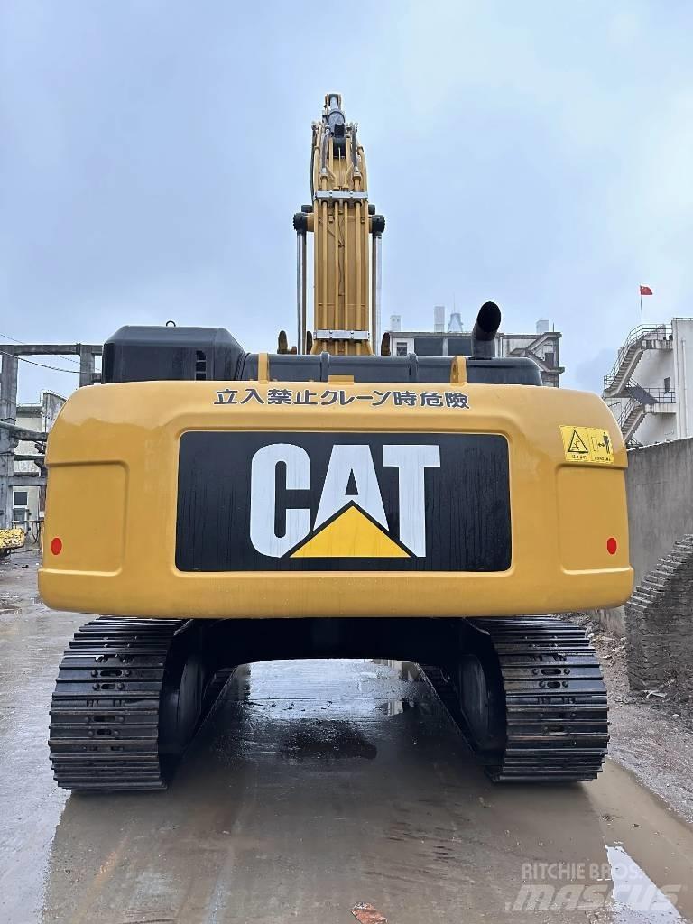 CAT 330D2 Εκσκαφείς με ερπύστριες