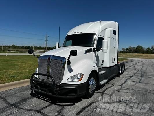 Kenworth T 680 Τράκτορες
