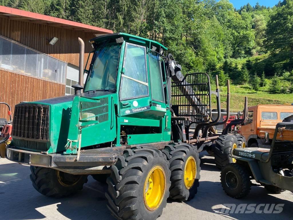 John Deere 1110 Μεταφορείς ξυλείας